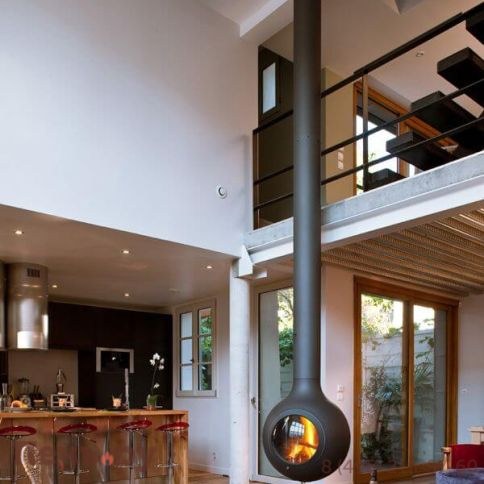 Готовый камин Focus Bathyscafocus с выпуклой стеклянной дверцей фото 4