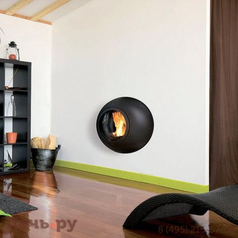 Готовый камин Focus Emifocus с выпуклой стеклянной дверцей, труба в стене фото