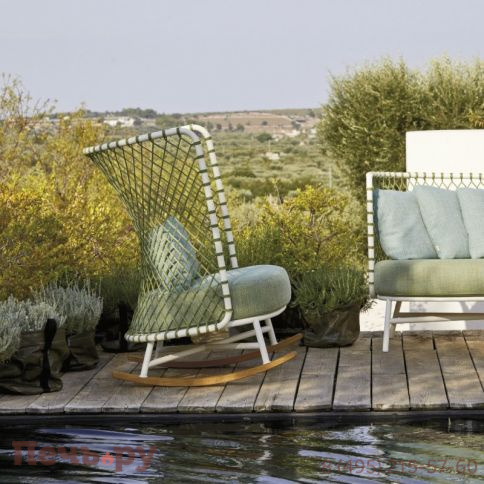 Кресло-качалка плетеное с подушками Robertirattan Charme фото 2