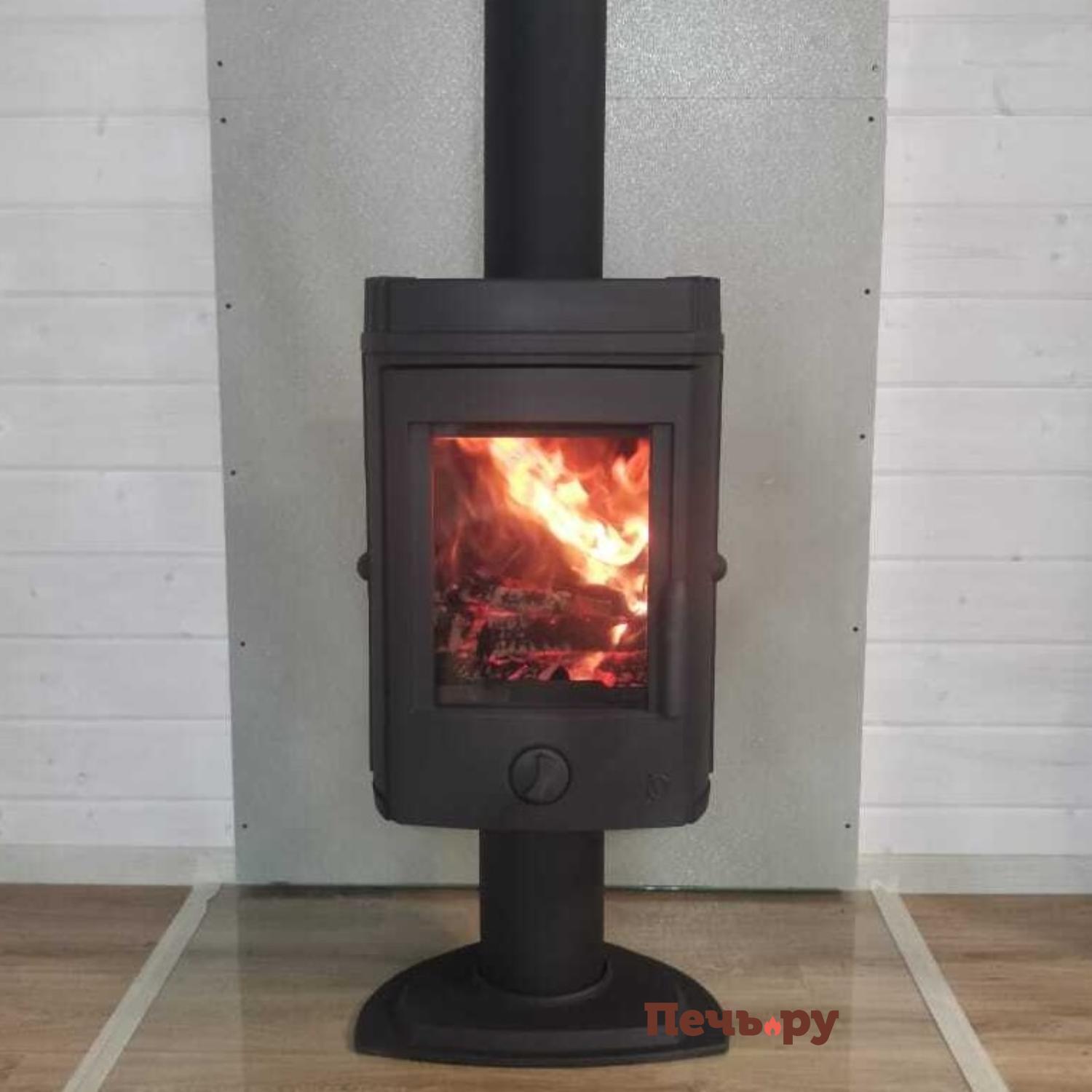 Печь камин Invicta Mesnil видео