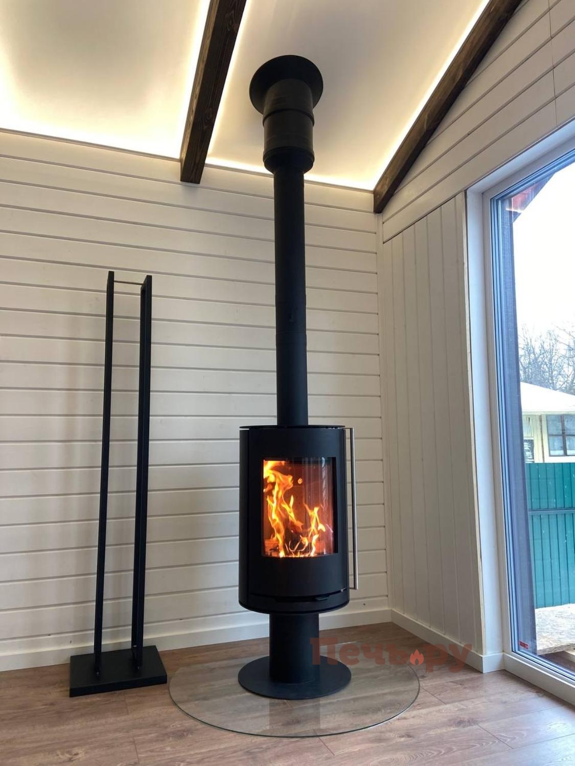 Печь-камин Астов R1 N сталь видео