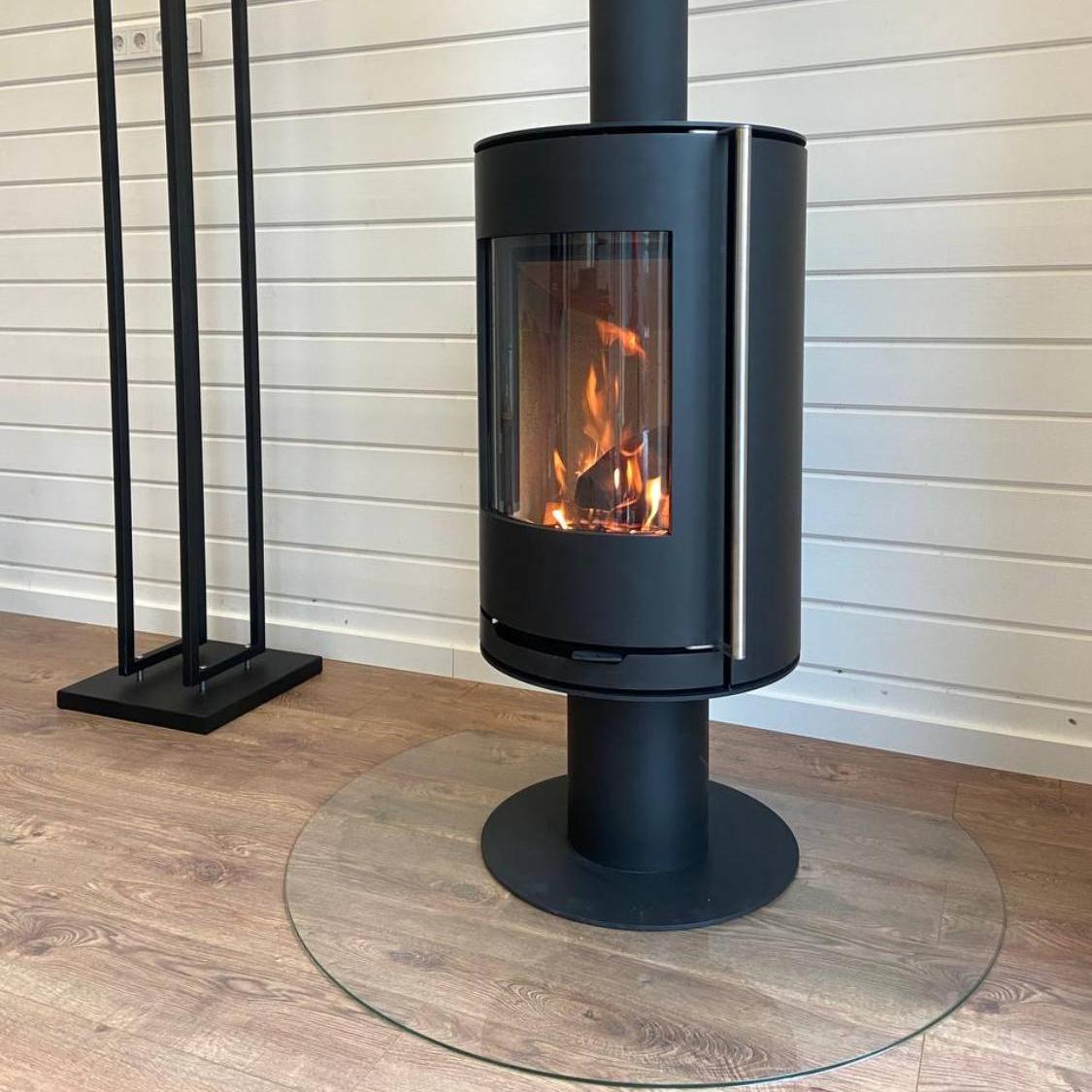 Печь камин Астов R1.0 N сталь (круглая задняя часть) видео