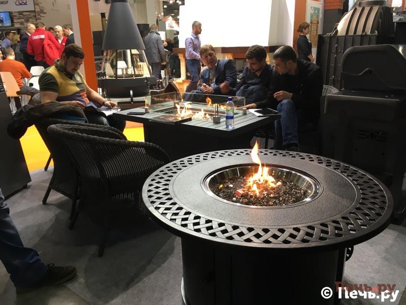 Napoleon salon_kaminov_2017_25.jpg