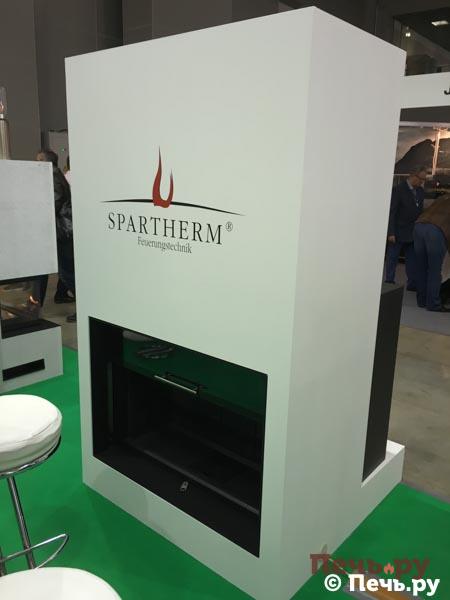 Spartherm 1 salon_kaminov_2017_31.jpg