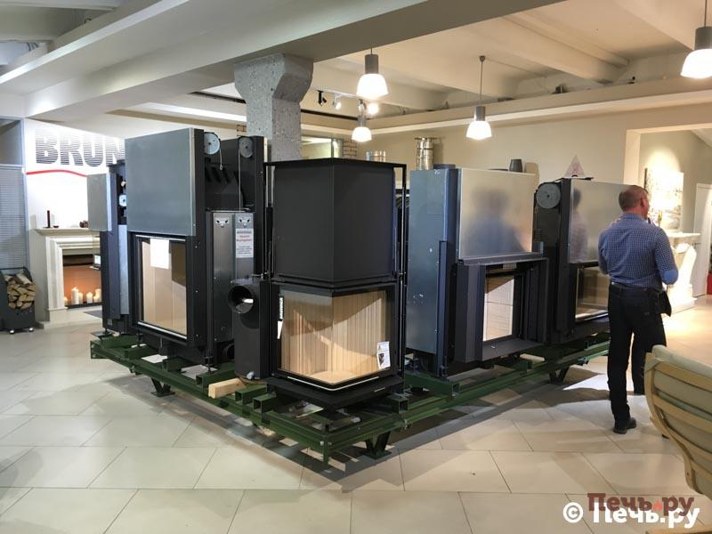 Вариации Brunner salon_kaminov_2017_61.jpg