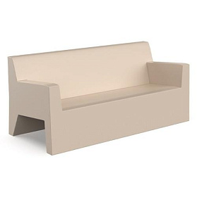 Диван пластиковый Vondom Jut Basic фото
